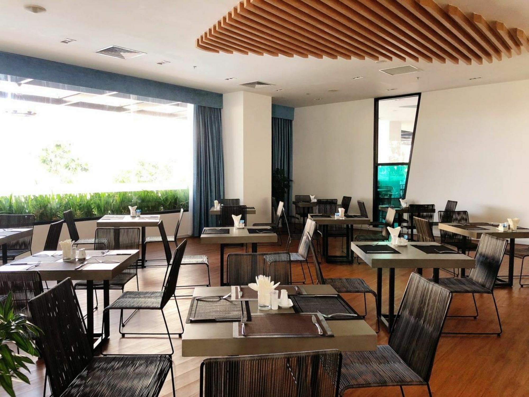 Parama Apartments Balcony Beachfront На Транг Екстериор снимка