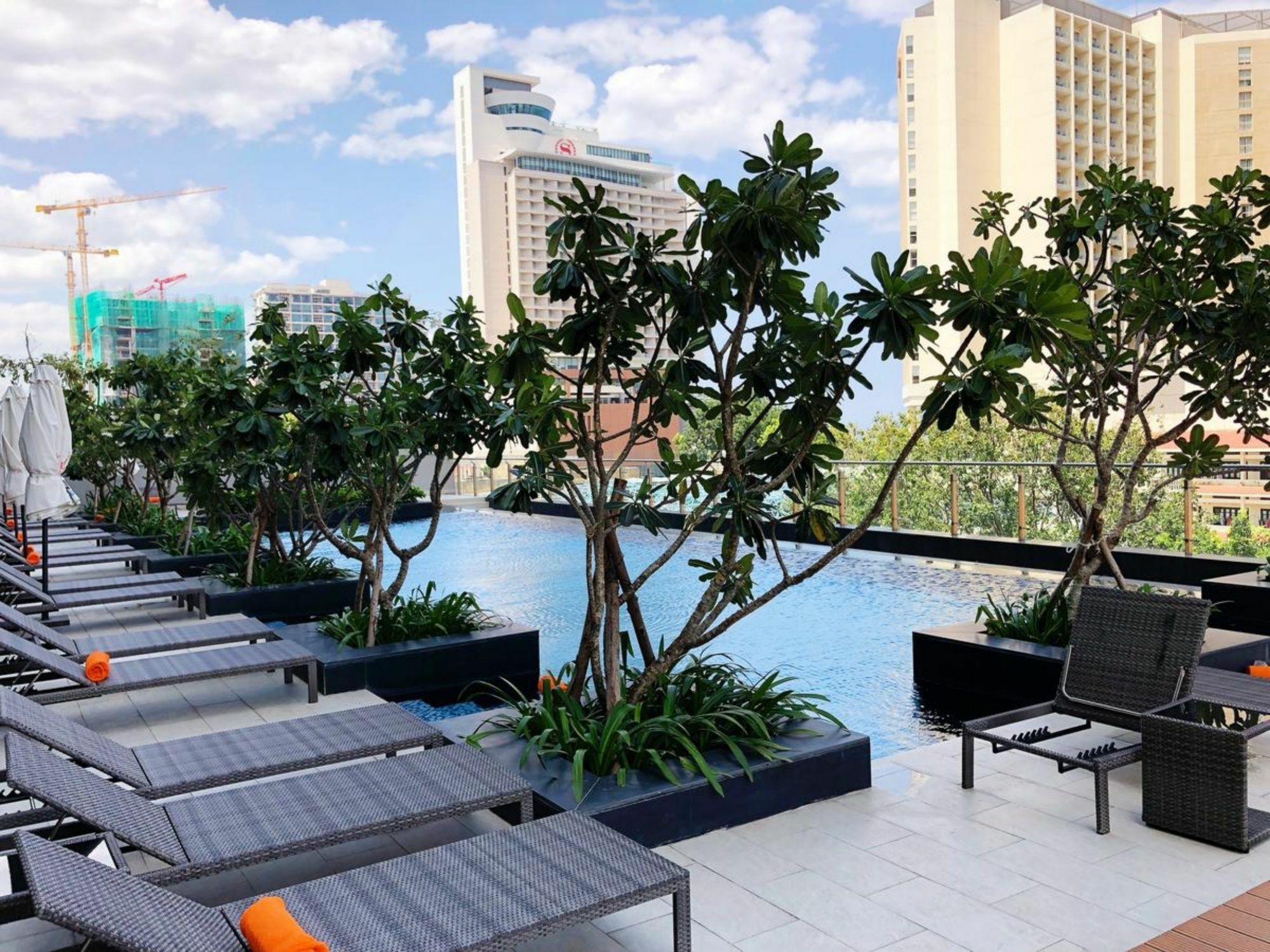 Parama Apartments Balcony Beachfront На Транг Екстериор снимка